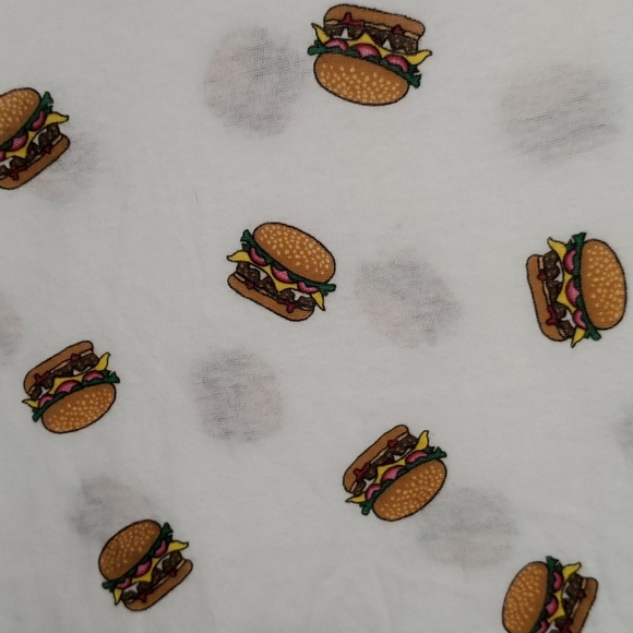 SZ. SMALL FOREVER 21 GRAPHIC T- SHIRT - Picture 3 of 4